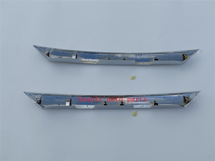 Rear Tailgate Trunk Lid Cover Chrome 76801-02E70 Fit For Toyota Corolla 2014